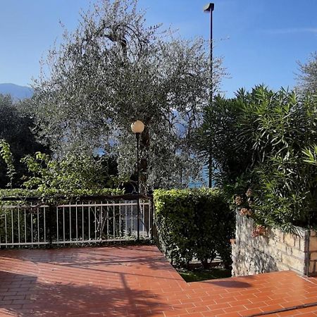 Villa Sul Lago Con Pontile Privato A Brenzone Sul Garda - Unique And Exclusive Екстер'єр фото