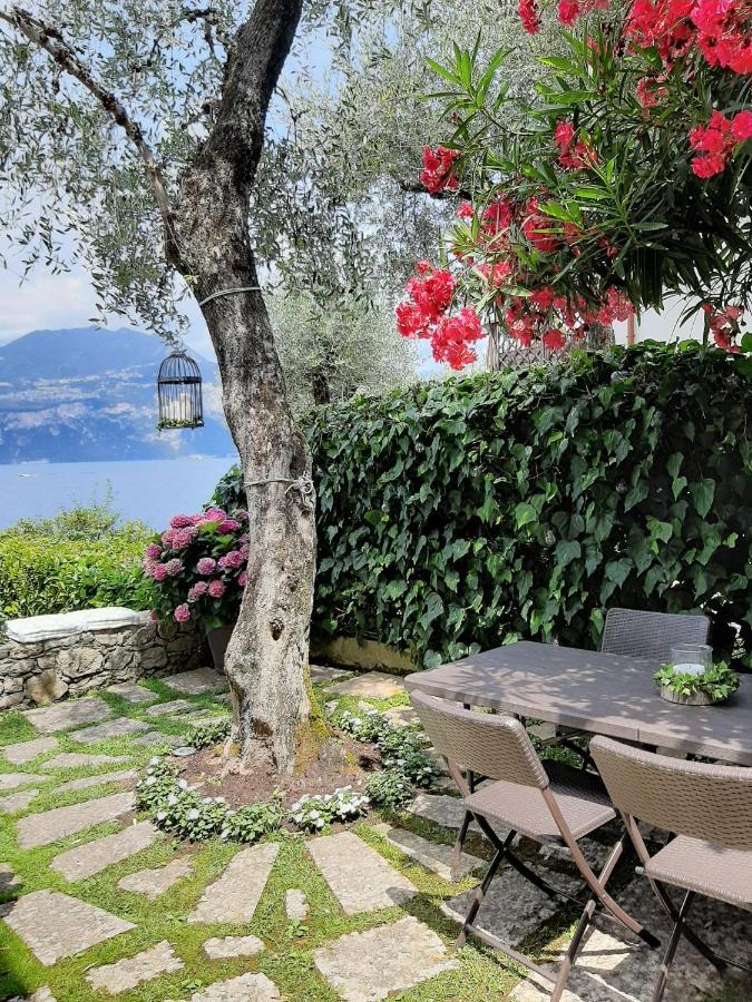 Villa Sul Lago Con Pontile Privato A Brenzone Sul Garda - Unique And Exclusive Екстер'єр фото