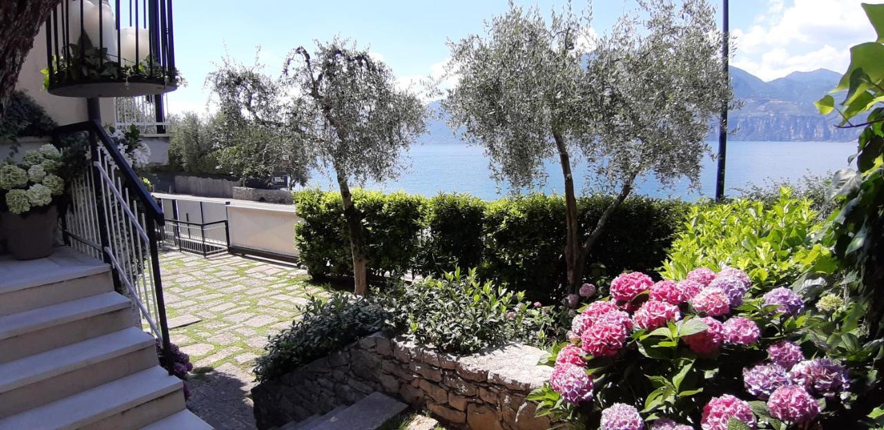 Villa Sul Lago Con Pontile Privato A Brenzone Sul Garda - Unique And Exclusive Екстер'єр фото