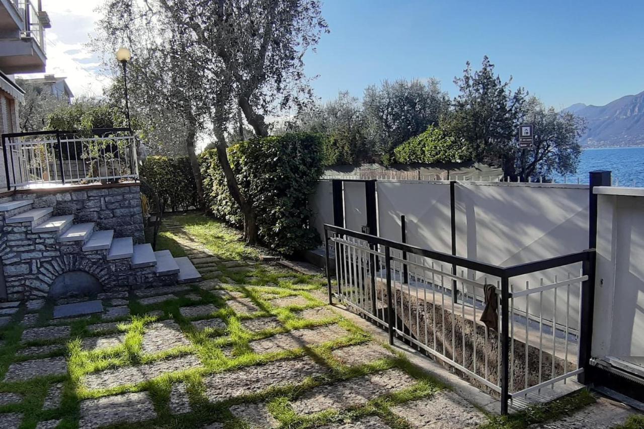 Villa Sul Lago Con Pontile Privato A Brenzone Sul Garda - Unique And Exclusive Екстер'єр фото