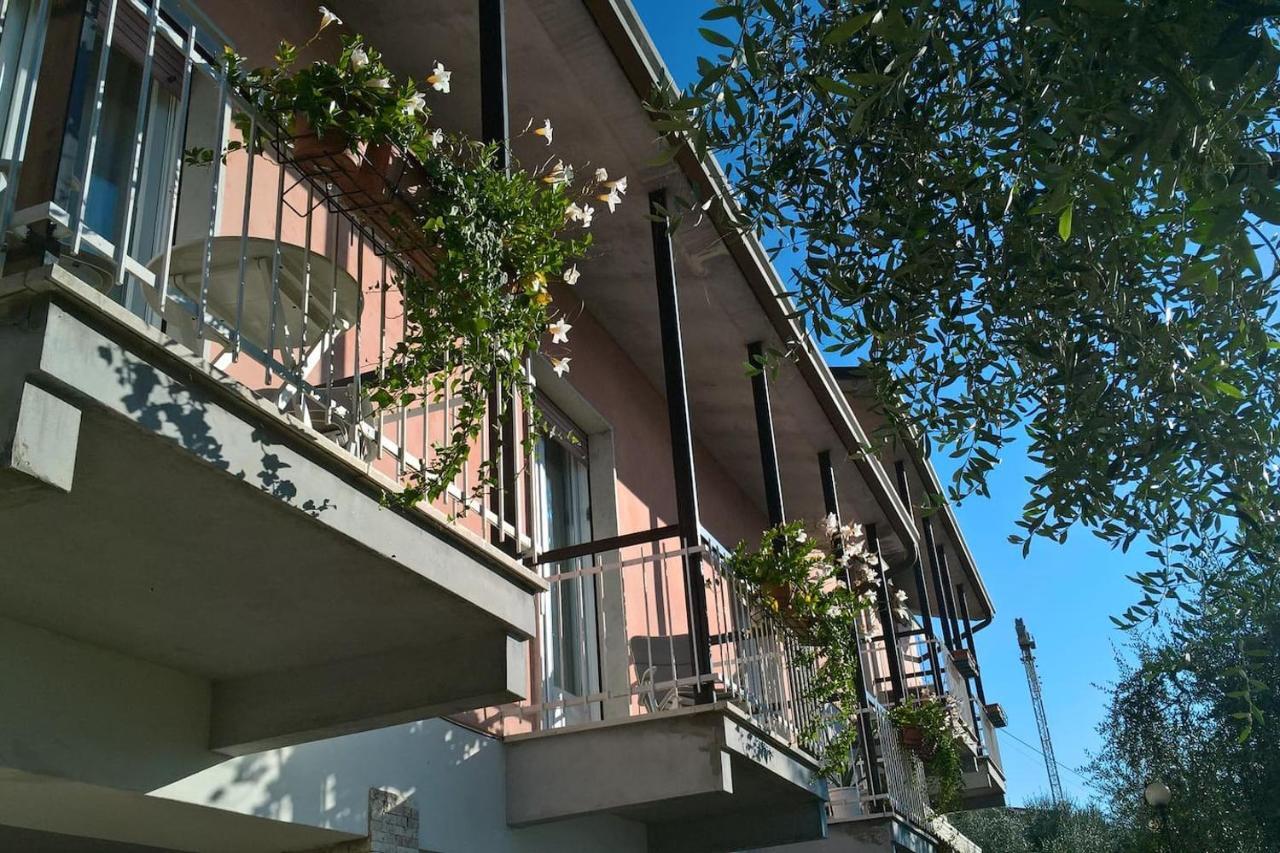 Villa Sul Lago Con Pontile Privato A Brenzone Sul Garda - Unique And Exclusive Екстер'єр фото