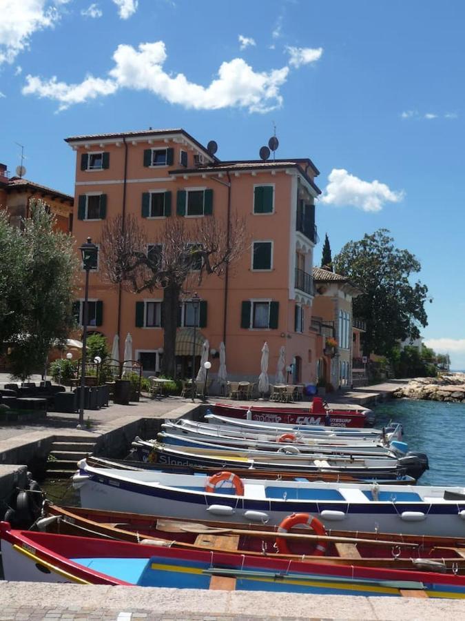 Villa Sul Lago Con Pontile Privato A Brenzone Sul Garda - Unique And Exclusive Екстер'єр фото