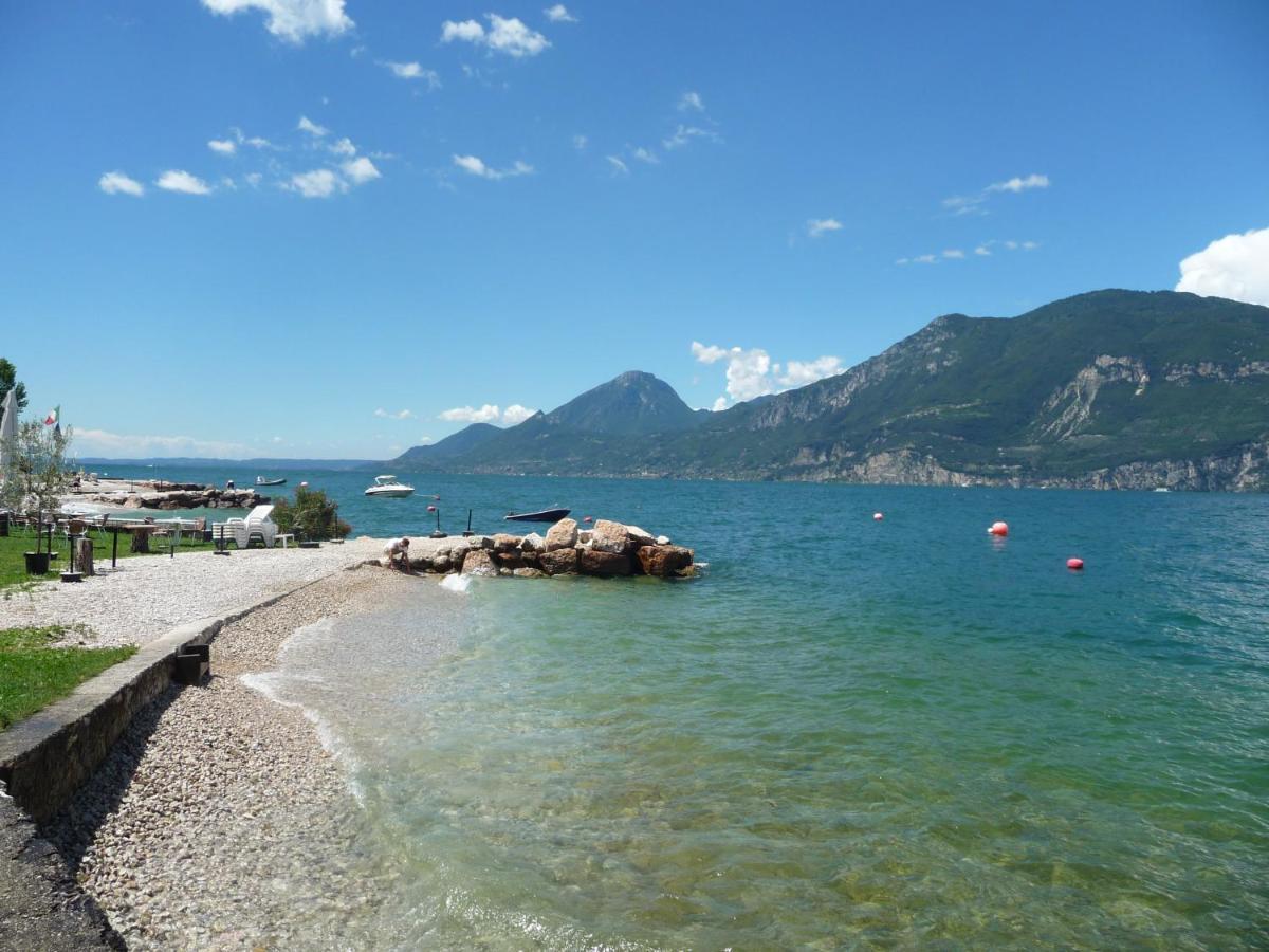 Villa Sul Lago Con Pontile Privato A Brenzone Sul Garda - Unique And Exclusive Екстер'єр фото